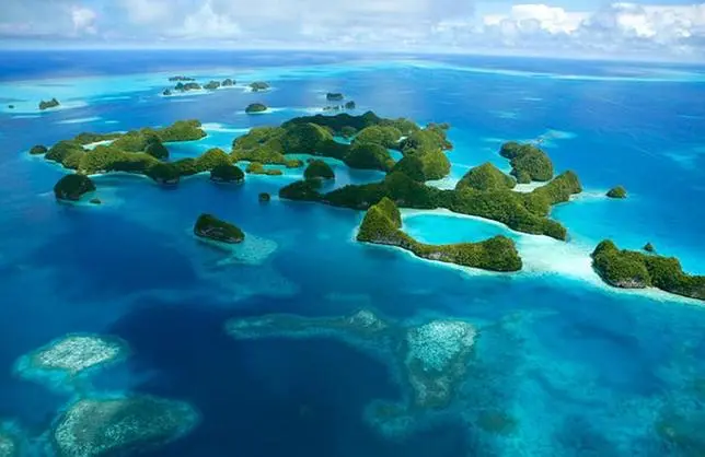 Palau Scenic Flight Over The Rock Islands: How To Do It