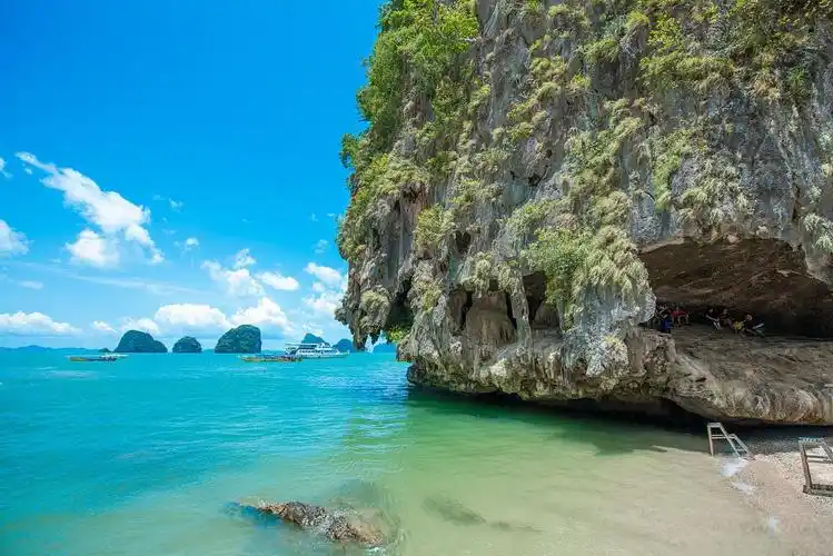 A Comprehensive Guide to Phang Nga Bay, Thailand: Discovering James Bond Island