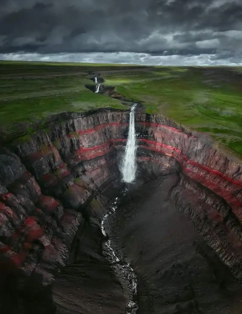 Iceland's Hengifoss Falls: A Guide to an Astounding Natural Wonder